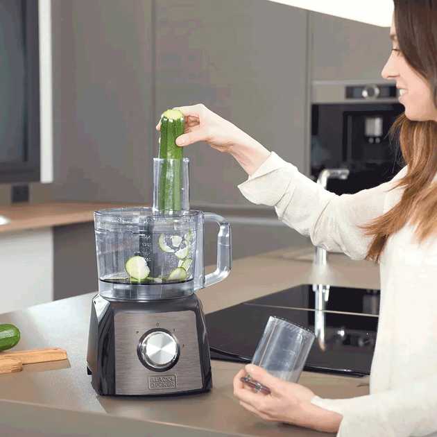 Фото - Кухонный комбайн Black&Decker BXFPA1200E