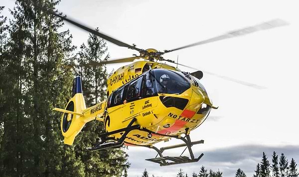 Фото - Набір для моделювання техніки Revell Геликоптер Airbus H145 ADAC Рятувальна служба (RVL-04969)