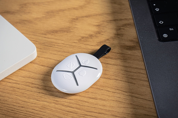 Фото - Беспроводная станция управления приборами U-PROX Keyfob B4 White