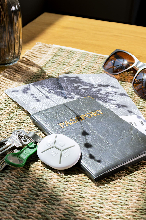 Фото - Беспроводная станция управления приборами U-PROX Keyfob B4 White