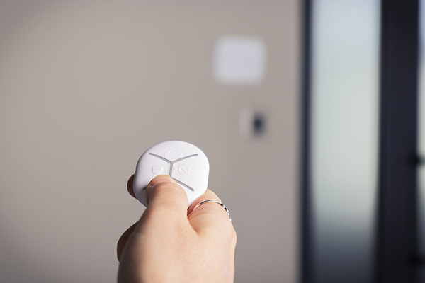 Фото - Беспроводная станция управления приборами U-PROX Keyfob B4 White