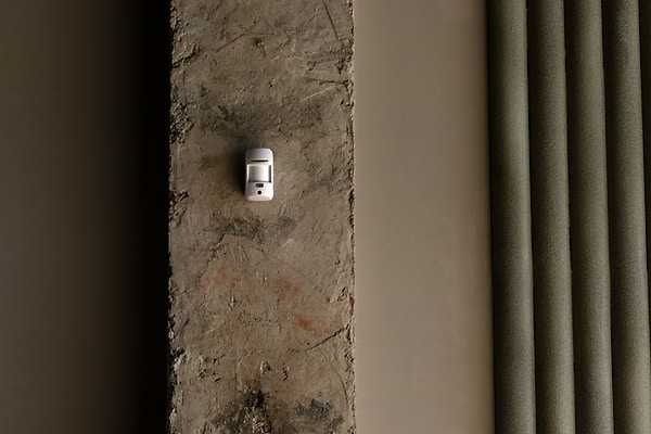 Фото - Беспроводной датчик движения U-PROX PIR Cam White