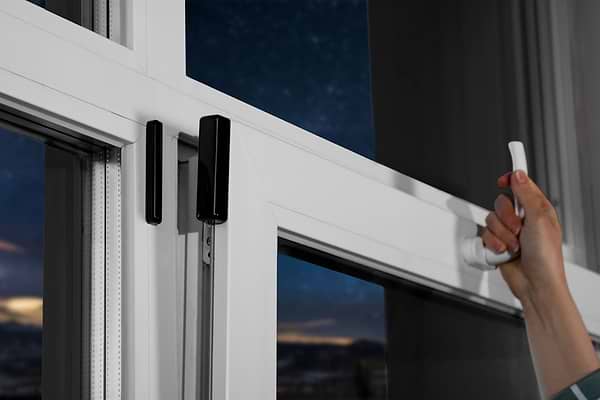 Фото - Бездротовий датчик відкриття дверей/вікон U-PROX WDC Plus Black