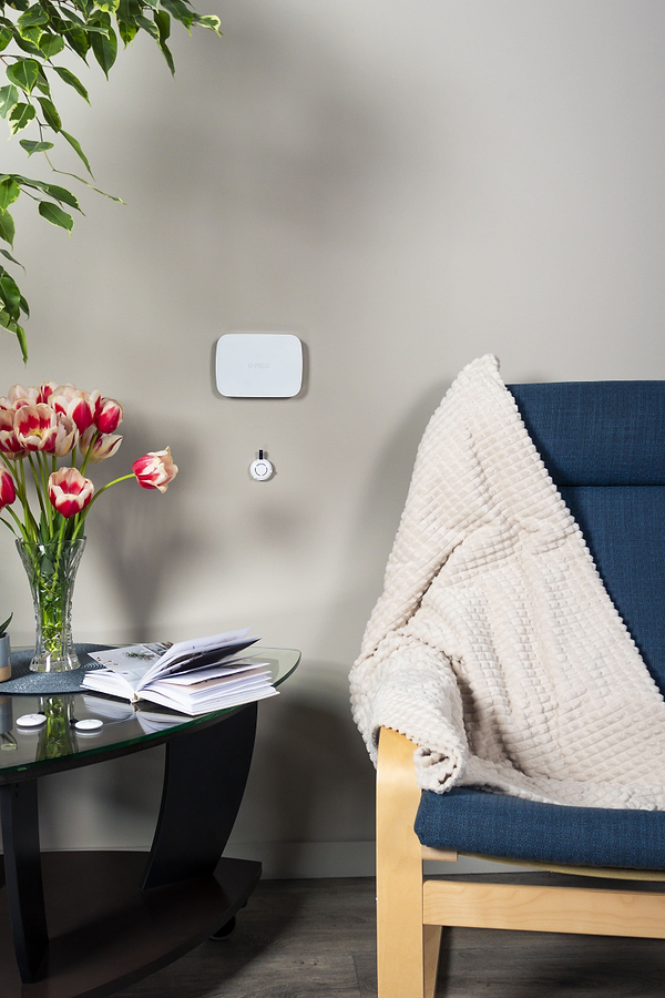 Фото - Беспроводная станция управления приборами U-PROX MPX L White