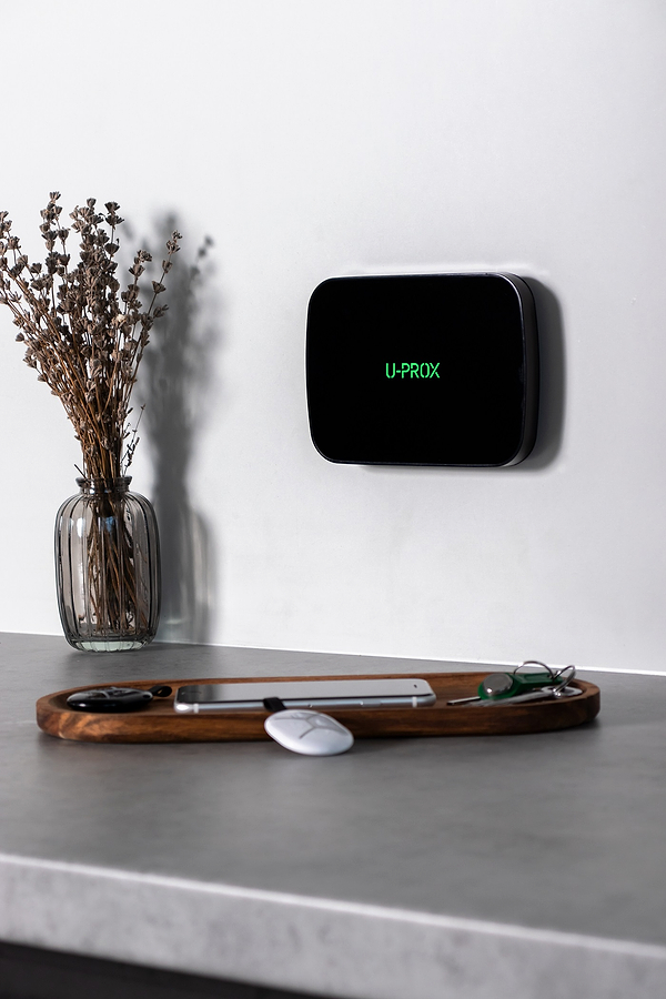 Фото - Беспроводная станция управления приборами U-PROX MPX L Black