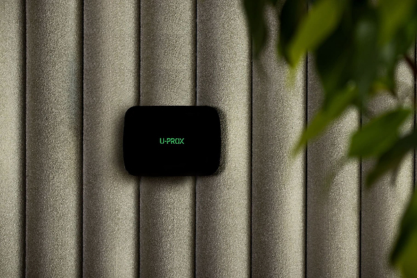 Фото - Беспроводная станция управления приборами U-PROX MPX LE Black