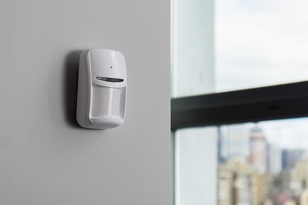 Фото - Бездротовий датчик руху U-PROX PIR Combi White