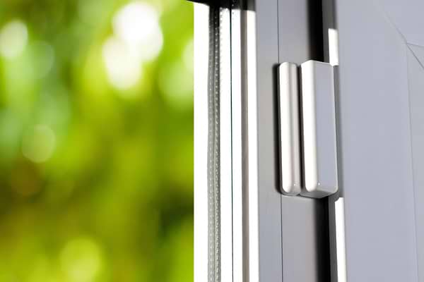 Фото - Бездротовий датчик відкриття дверей/вікон U-PROX WDC Uni White