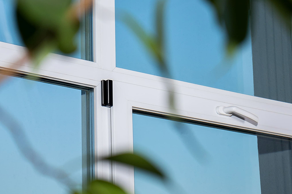 Фото - Бездротовий датчик відкриття дверей/вікон U-PROX WDC Uni Black