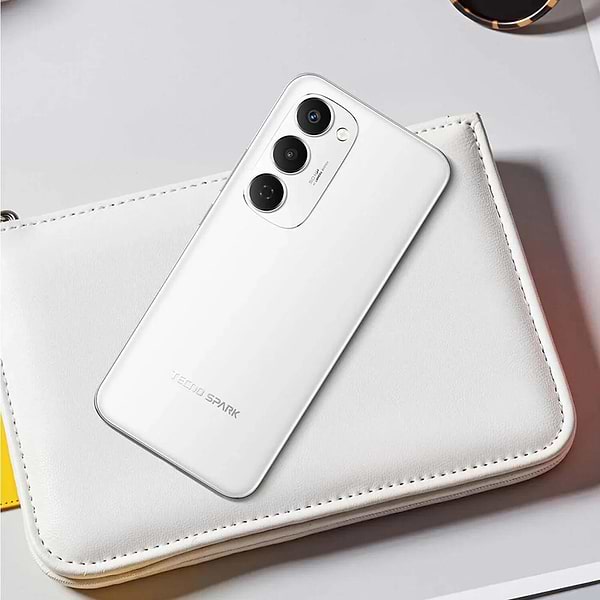 Фото - Смартфон Tecno Spark 40 Pro+ 8/256Gb Aurora White (KM7)