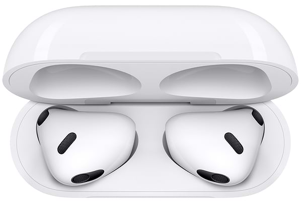 Фото - Уценка - Наушники вкладыши беспроводные TWS Apple AirPods (3rd gen) with Lightning Charging Case (MPNY3TY/A)