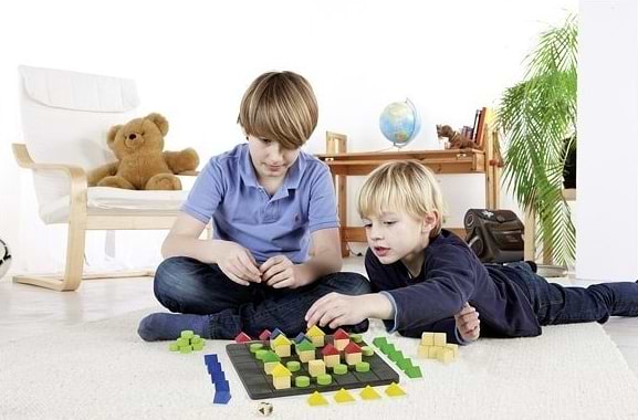 Фото - Настільна гра (5-7 років) goki План Б (56843)