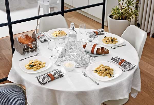 Фото - Тарілка супова Bormioli Rocco Parma 23x23 см (498870F27321990)