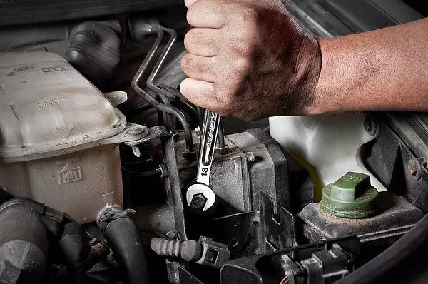 Фото - Набір рожково-накидних ключів Milwaukee MAX BITE 15 шт. (4932464258)