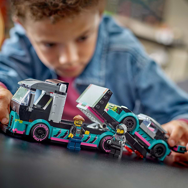 Фото - Конструктор LEGO City Автомобиль для гонок и автовоза (60406)