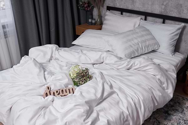 Фото - Комплект постельного белья Moon&Star Satin Premium Royal White 143х210х2 нав. 2х40х60 (MS-820002953)