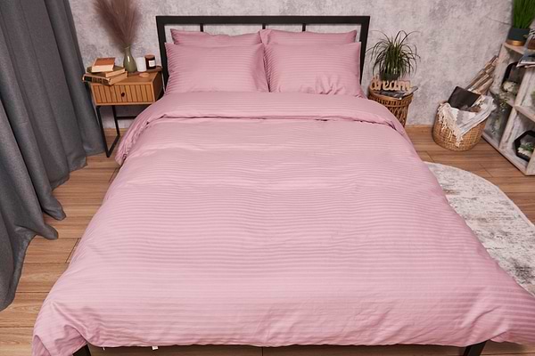 Фото - Комплект постельного белья Moon&Star Satin Stripe Stripe Candy 143х210х2 нав. 2х50х70 (MS-820003561)