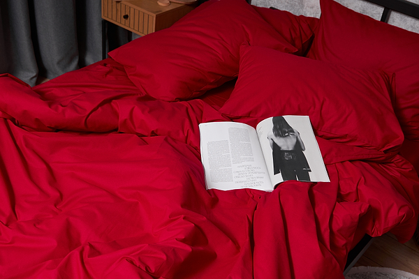 Фото - Комплект постільної білизни Moon&Star Бязь Gold Люкс Cherry Red 160х220 нав. 2х40х60 (MS-820003135)