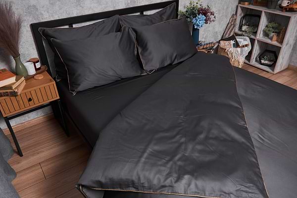 Фото - Комплект постільної білизни Moon&Star Satin Premium Gold Corner 143х210х2 нав. 4х50х70 (MS-820003913)