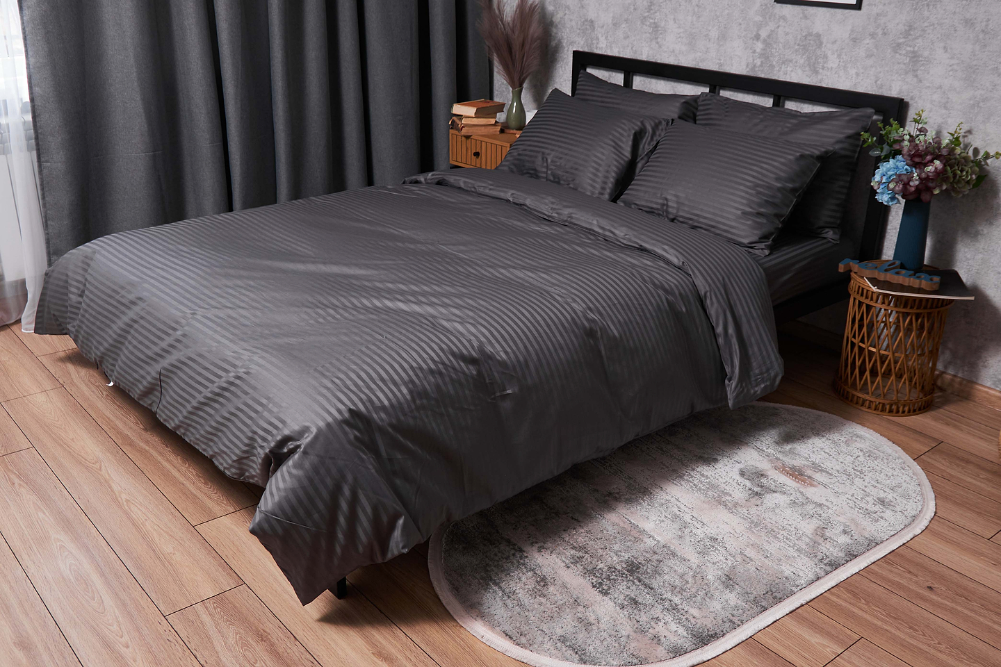 Комплект постельного белья Moon&Star Satin Stripe Stripe Black 160х220х2 нав. 4х70х70 (MS-820003709)