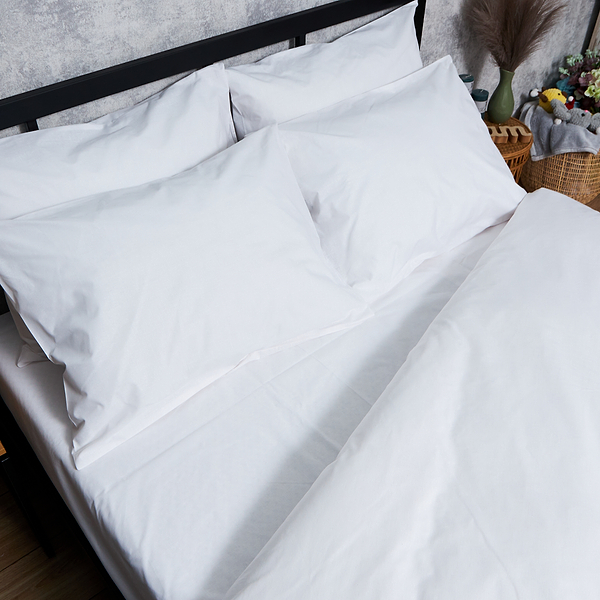 Фото - Комплект постільної білизни Moon&Star Бязь Gold Люкс «White Glow» 143х210х2 нав. 4х70х70 (MS-820007379)