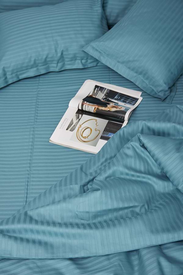 Фото - Комплект постільної білизни Moon&Star 200х220 см нав. 2х40х60 Stripe Green Satin Stripe (MS-820000590)