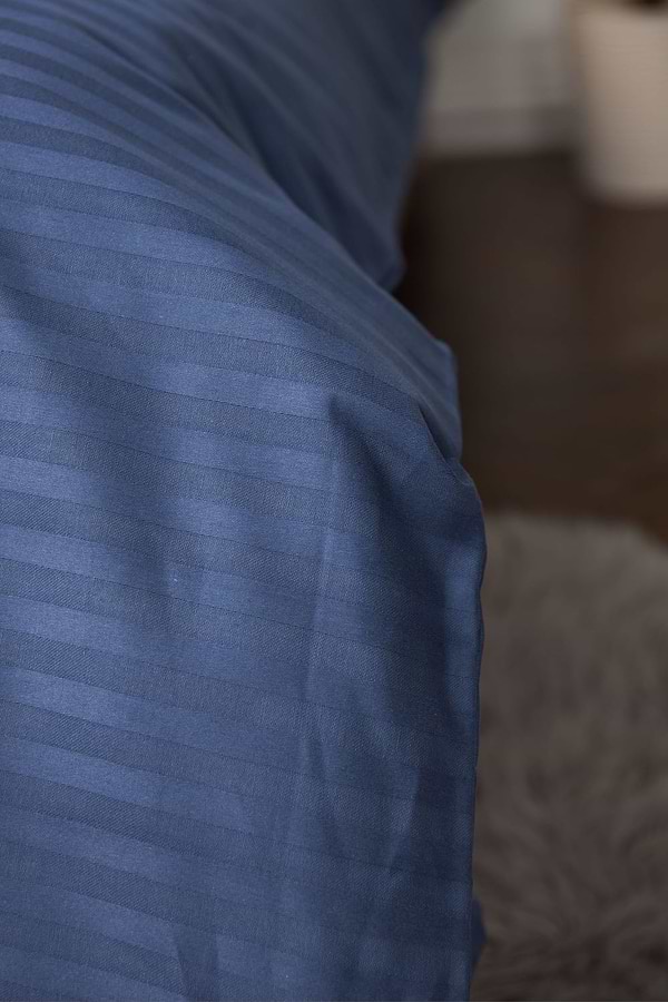 Фото - Комплект постельного белья Moon&Star 143х210 см нав. 4х50х70 Delfi Blue Satin Stripe (MS-820000508)