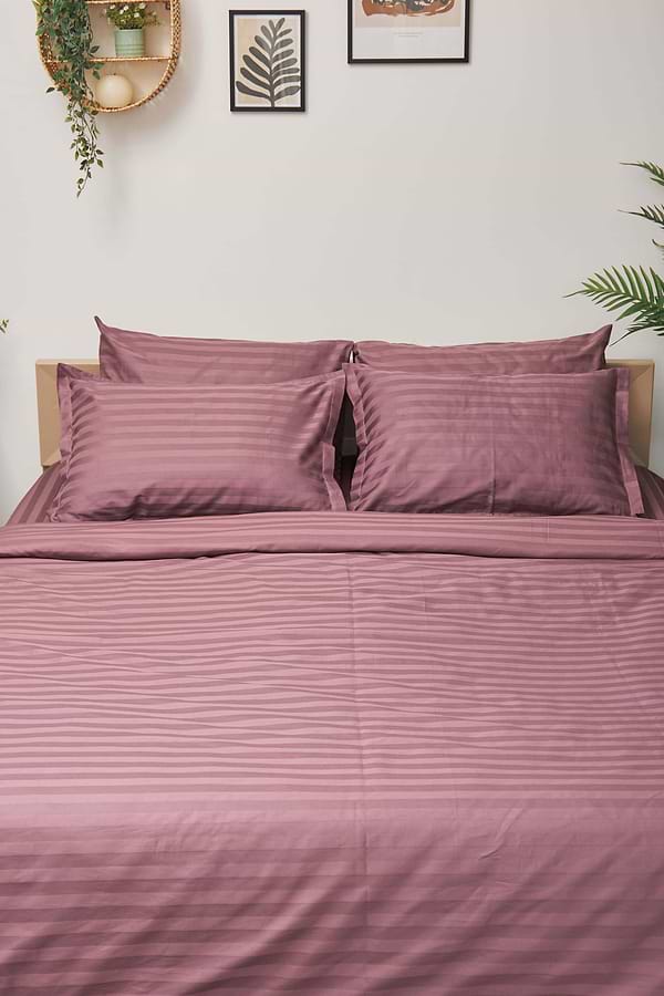 Фото - Комплект постельного белья Moon&Star 160х220 наволочки 2х50х70 Garnet Satin Stripe (MS-820000546)