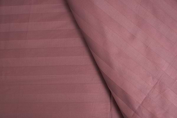 Фото - Комплект постельного белья Moon&Star 200х220 см нав. 4х70х70 Garnet Satin Stripe (MS-820000539)