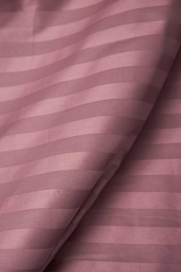 Фото - Комплект постельного белья Moon&Star 200х220 см нав. 4х70х70 Garnet Satin Stripe (MS-820000539)