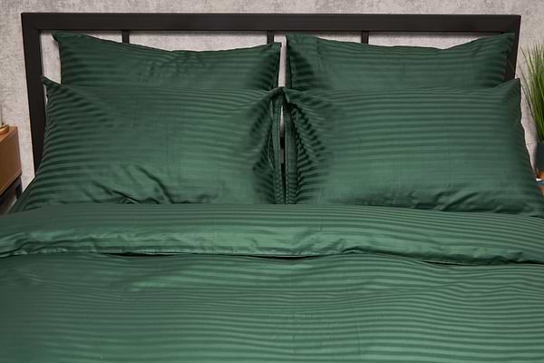 Фото - Комплект постільної білизни Moon&Star Satin Stripe Stripe Verdant143х210х2 нав. 4х70х70 (MS-820005314)