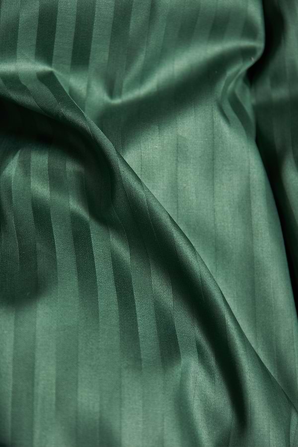Фото - Комплект постельного белья Moon&Star Satin Stripe Stripe Verdant 143х210 нав. 2х50х70 (MS-820005301)