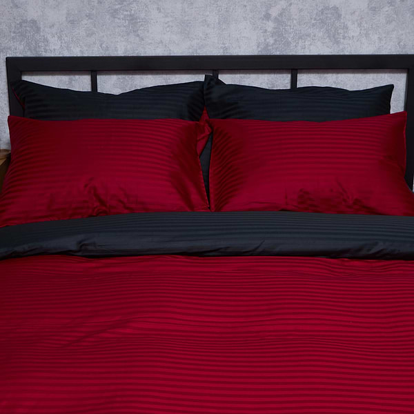 Фото - Комплект постельного белья Moon&Star Satin Stripe Dark Romance 200х220 см нав. 2х70х70 (MS-820008552)