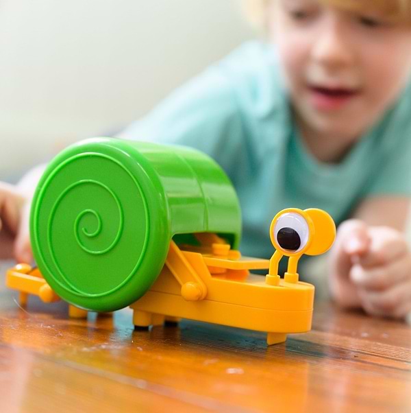 Фото - Набір для моделювання техніки 4М Робот-равлик (00-03433)