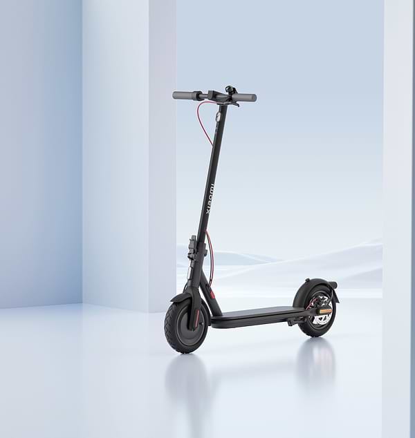 Фото - Электросамокат Xiaomi Mi Electric Scooter 4