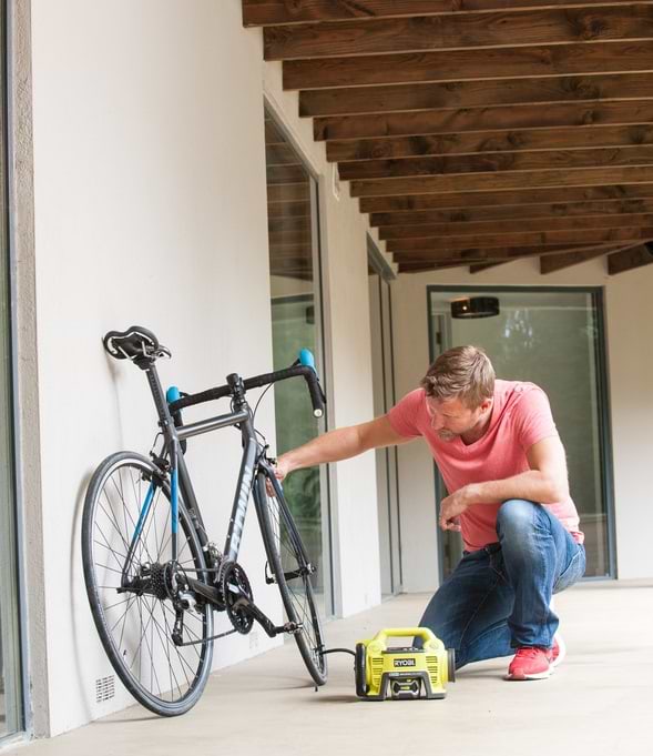 Фото - Автокомпресор Ryobi ONE+ R18PI-0 18В (5133001834)