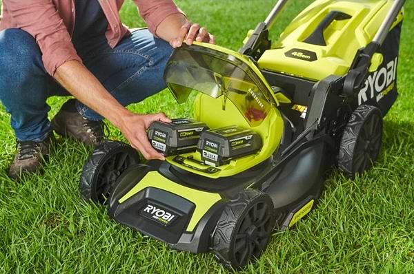 Фото - Газонокосарка акумуляторна Ryobi Max Power RY36LMX46A-150 36В (5133004914)