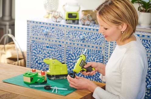 Фото - Клейовий пістолет Ryobi ONE+ RGLM18-0