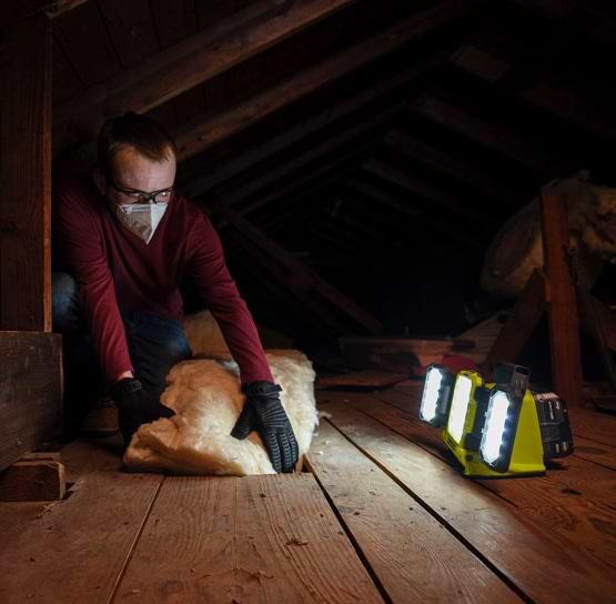 Фото - Ліхтар акумуляторний Ryobi RLP18-0 ONE+ 18В