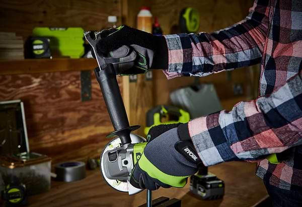 Фото - Болгарка Ryobi ONE+ RAG18125-0 (без АКБ та ЗП)