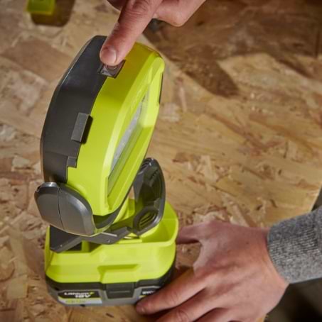 Фото - Ліхтар акумуляторний Ryobi RLCL18-0