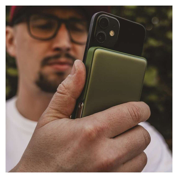 Фото - Батарея мобільна EMOS B0552AG 10000мАч бездротова зарядка, підставка зелений