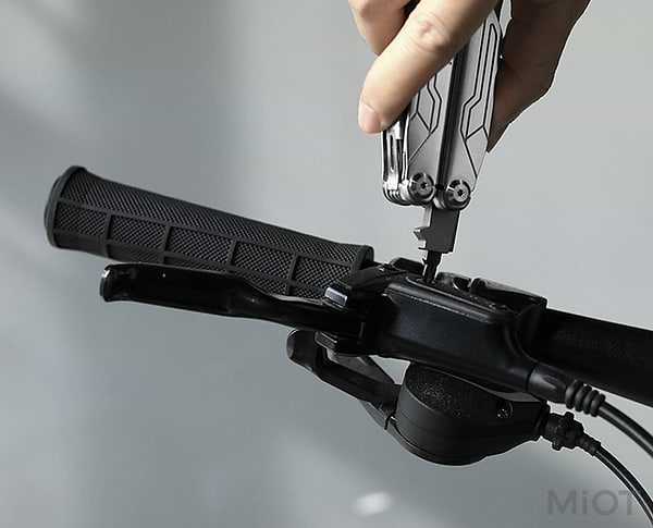 Фото - Мультитул NexTool Flagship Сaptain Multifunctional Knife Silver (NE20214)