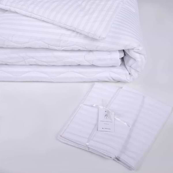 Фото - Одеяло демисезонное двуспальное MirSon №185 Сolor Fun Line 17-0605 Stripe White Bamboo 172х205 см +нав 2 шт. (2200010857597)