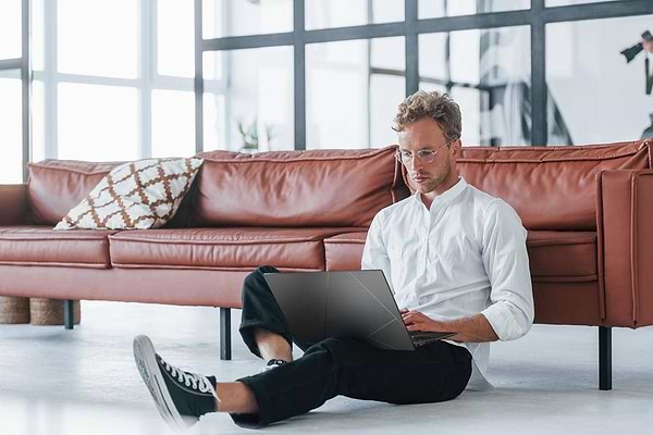 Фото - Ноутбук Asus Zenbook 14 UM3406HA-PP014W Jade Black