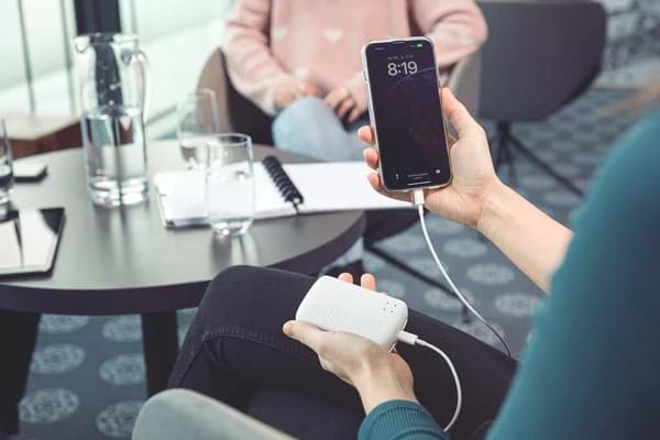 Фото - Батарея мобільна Gogen Powerbank 10000 mAh (GOGPB100009W)