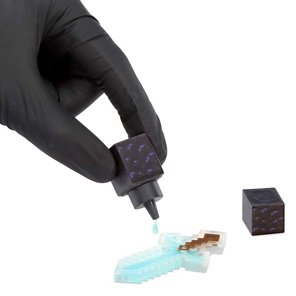 Фото - Колекційна фігурка MGA's Miniverse Mini Minecraft - СТВОРАЙ ПІКСЕЛЬНИЙ ПРИГОД в асортименті (557272)