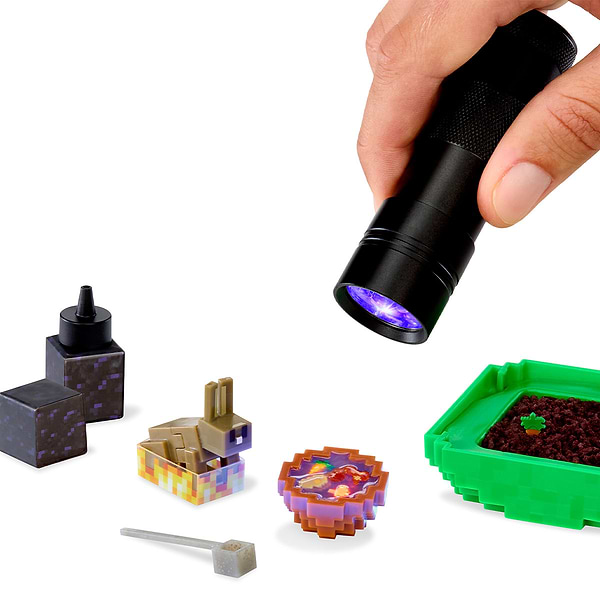 Фото - Колекційна фігурка MGA's Miniverse Mini Minecraft - СТВОРАЙ ПІКСЕЛЬНИЙ ПРИГОД в асортименті (557272)