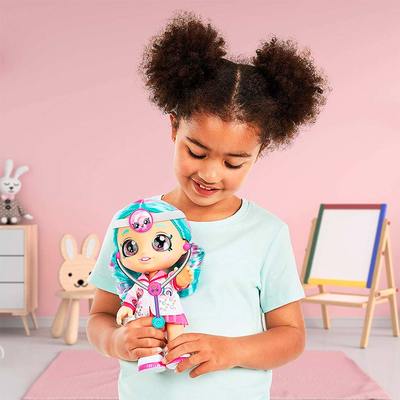 Фото - Коллекционная кукла Kindi Kids Доктор Синди Попс "FUN TIME"