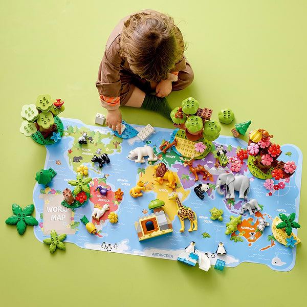 Фото - Конструктор LEGO DUPLO Town Дикие животные мира (10975)